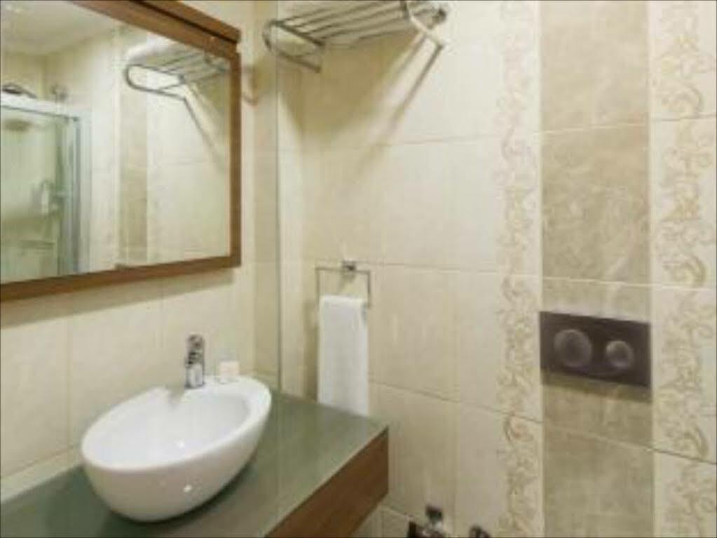 Cesmeli Konak Hotel Силиври Экстерьер фото