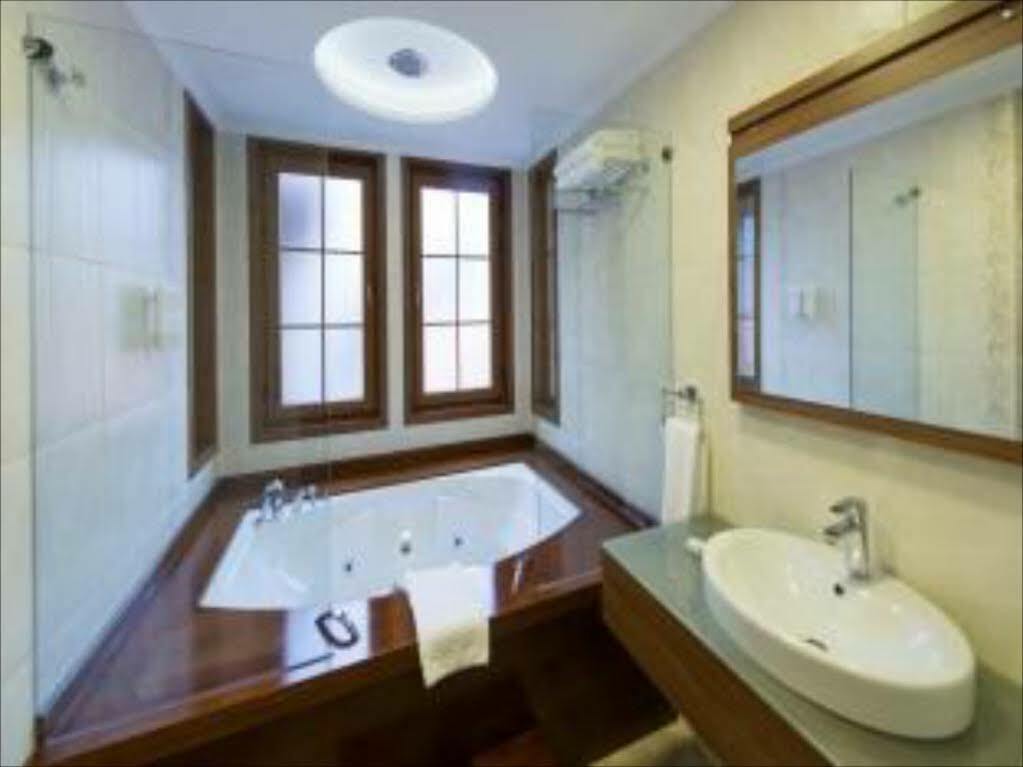 Cesmeli Konak Hotel Силиври Экстерьер фото